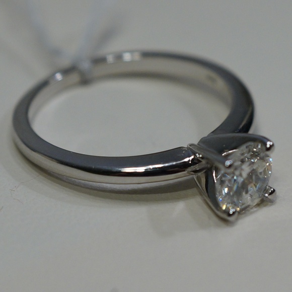 14KW Solitaire Genuine Diamond Engagement Ring - Picture 4 of 9